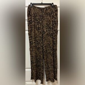 Maurices XL REG Leopard Print Wide Leg Pants